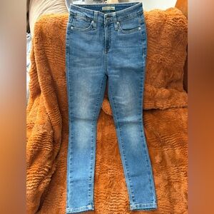 Guess Women's Light Blue Skinny Jeans